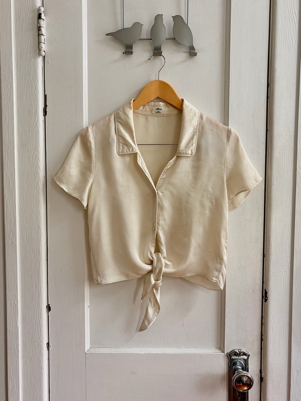 Wilfred - Elegant Cream Tie-Front Short Sleeve Blouse